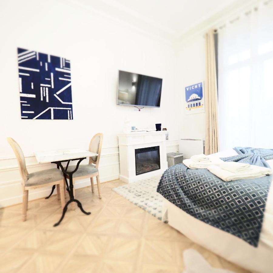 Le Palais Des Parcs - Chic - Centre - Face Au Parc Appartement